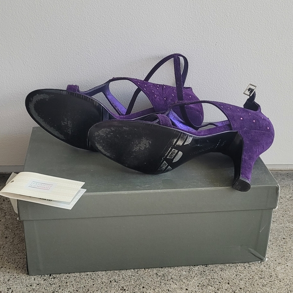 Authentic Purple Suede Rhinestone Emporio Armani High Heels, Size 6.5 - Picture 2 of 7